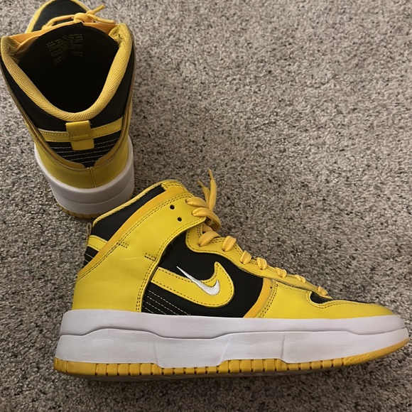 Women's Nike Dunk High Up Varsity Maize Size 6.5 DH3718-001 - Picture 6 of 8